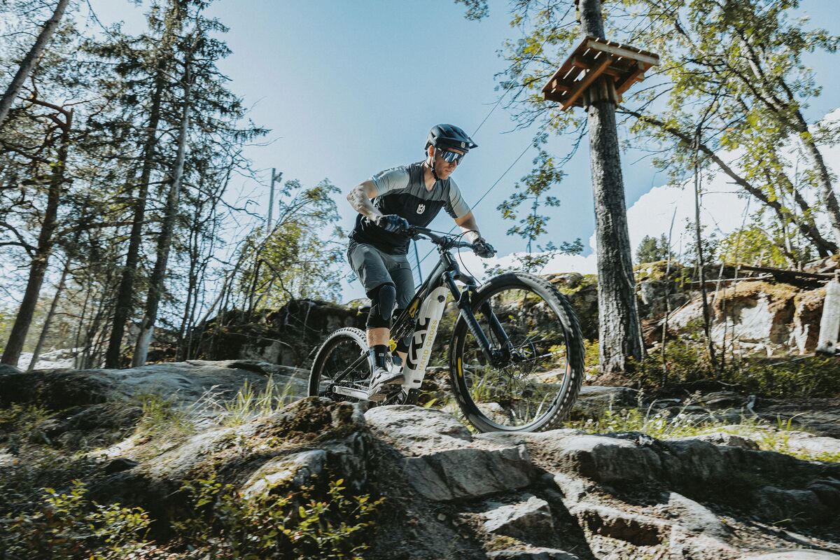 Husqvarna Hard Cross HC2