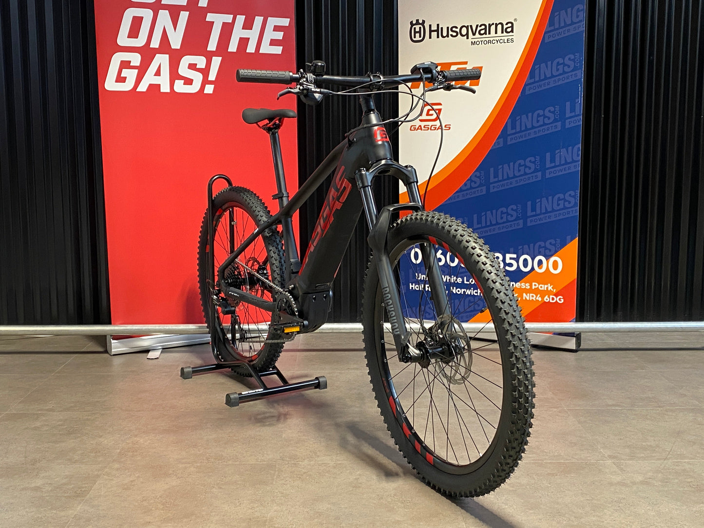 GasGas TRA 4 - eMTB with Yamaha Motor and RockShox Forks